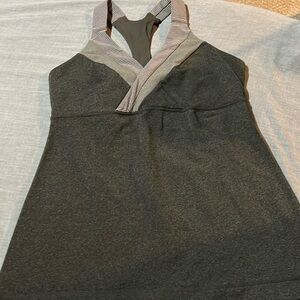Lululemon top